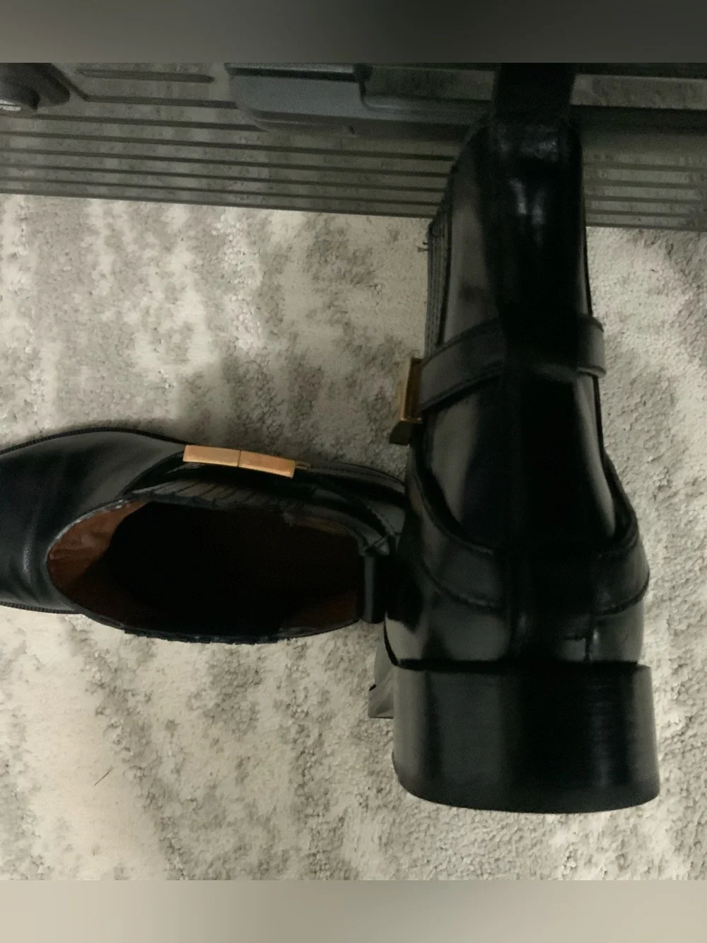 EUC TORY BURCH Black Chelsea Boots with Wrapped Heel - Size 8